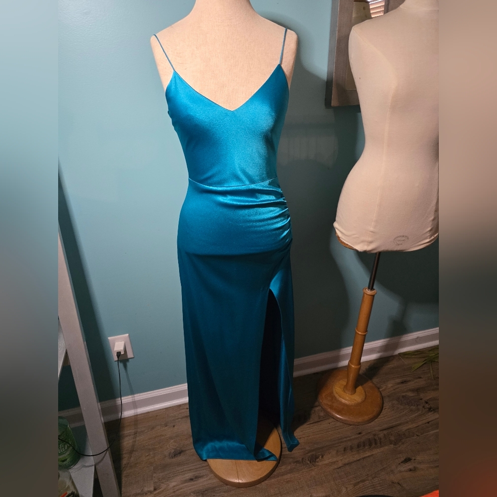 Exquisite Alice + Olivia Teal Ruched Fallon Dress NWT